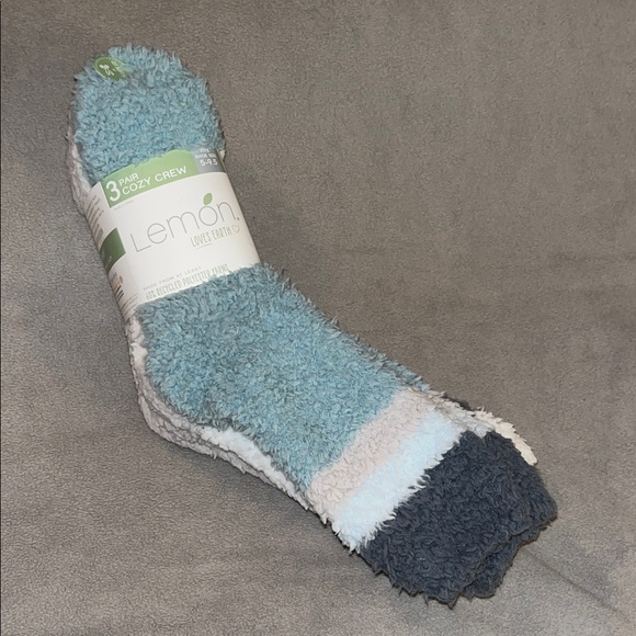 NWT Lemon Cozy Crew Socks 3 pack - Picture 1 of 5